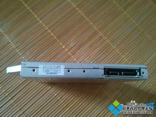 光驱如何加装固态硬盘_光驱位加装固态硬盘教程