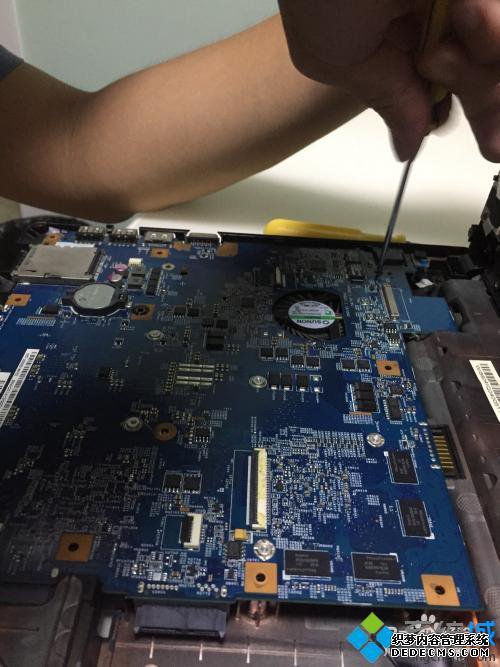 笔记本如何换cpu_笔记本更换cpu教程