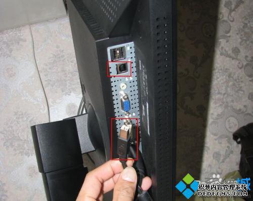 显示器上的usb怎么用_显示器背后的usb接口有啥用